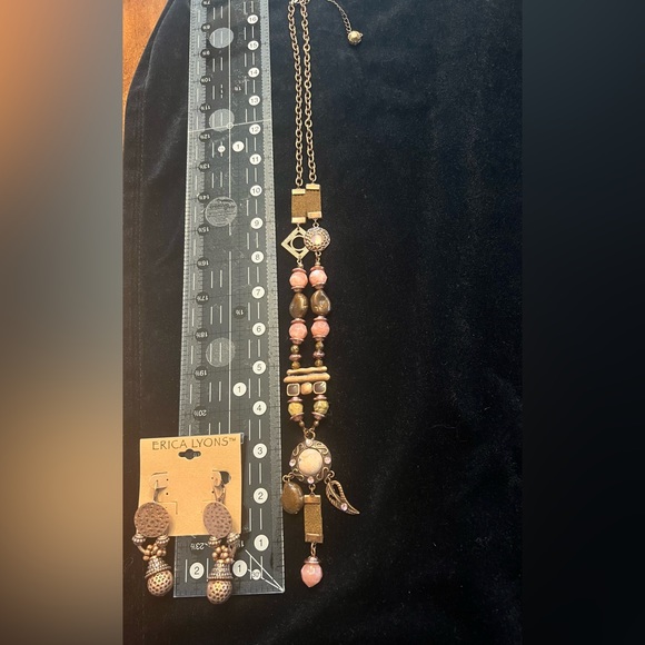 Erica Lyons Statement Necklace and Earrings - Picture 10 of 13